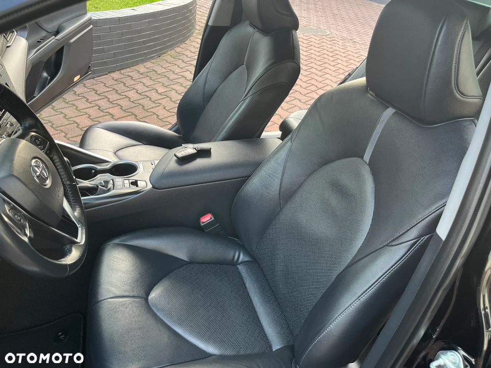 Toyota Camry 2.5 Hybrid Executive CVT - 20