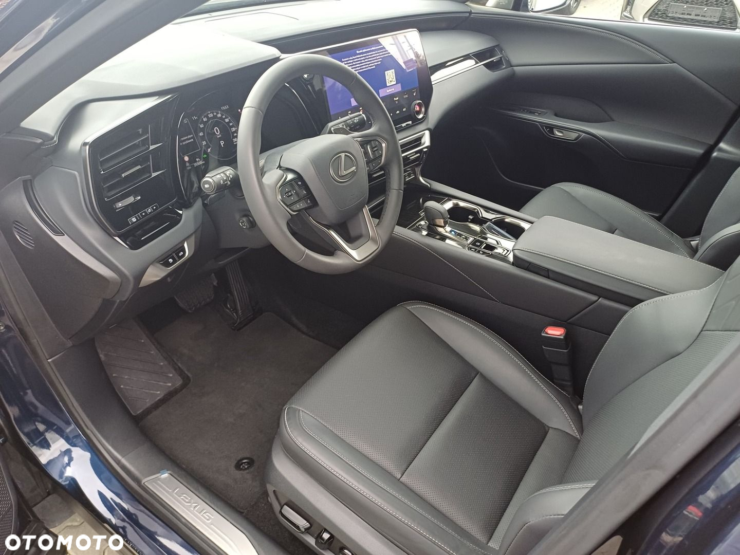 Lexus RX - 15