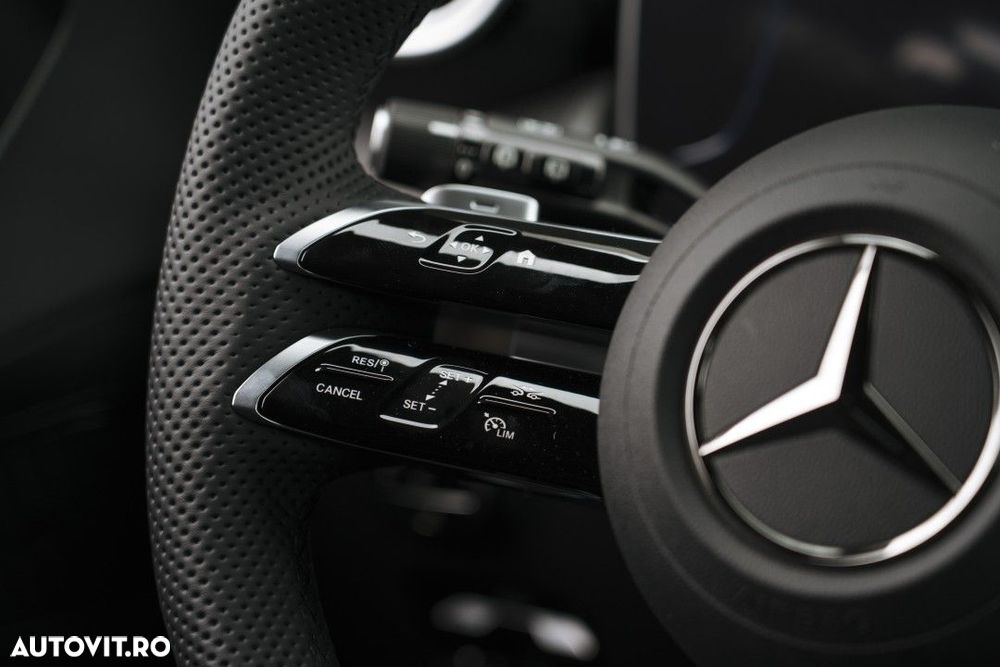 Mercedes-Benz GLC - 22