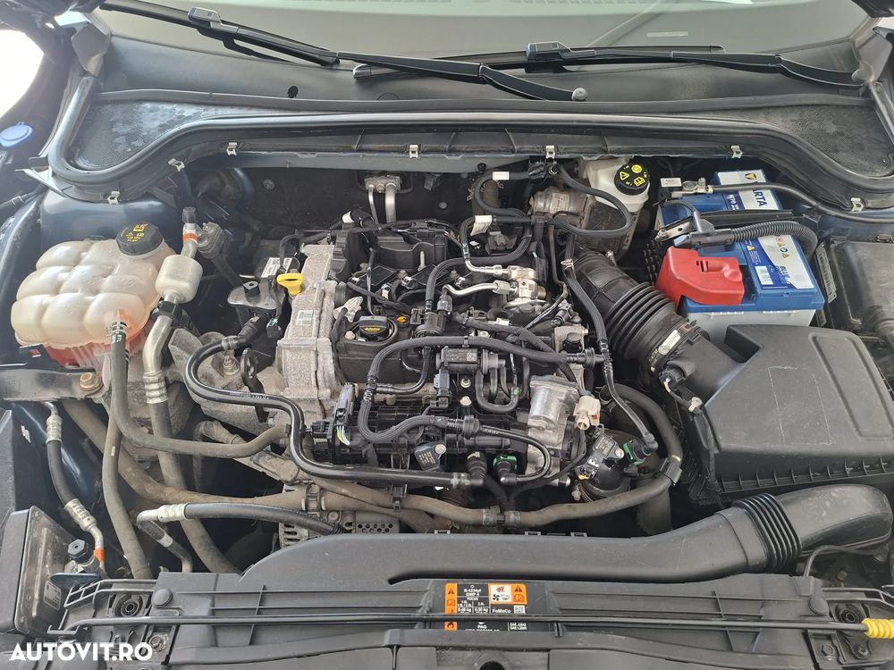 Ford Focus 1.0 EcoBoost Hybrid ACTIVE DESIGN - 25