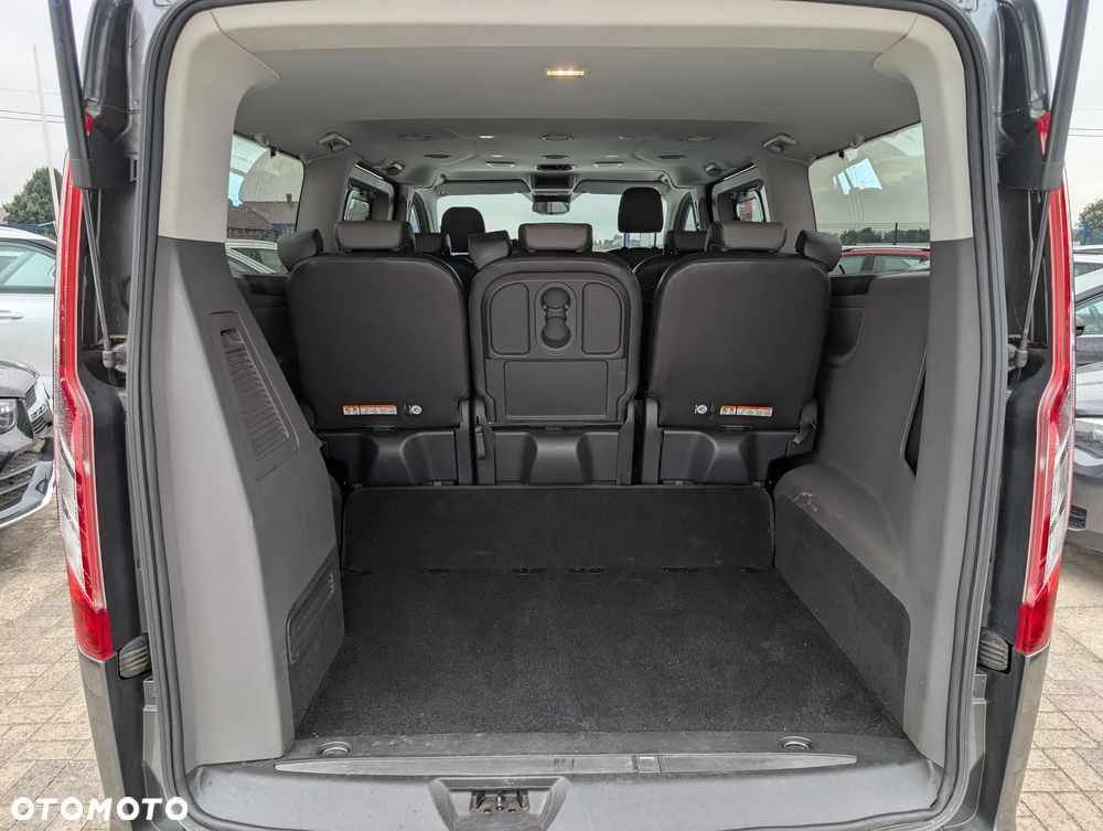Ford Tourneo Custom 320 L2H1 VA Autm Titanium X - 28