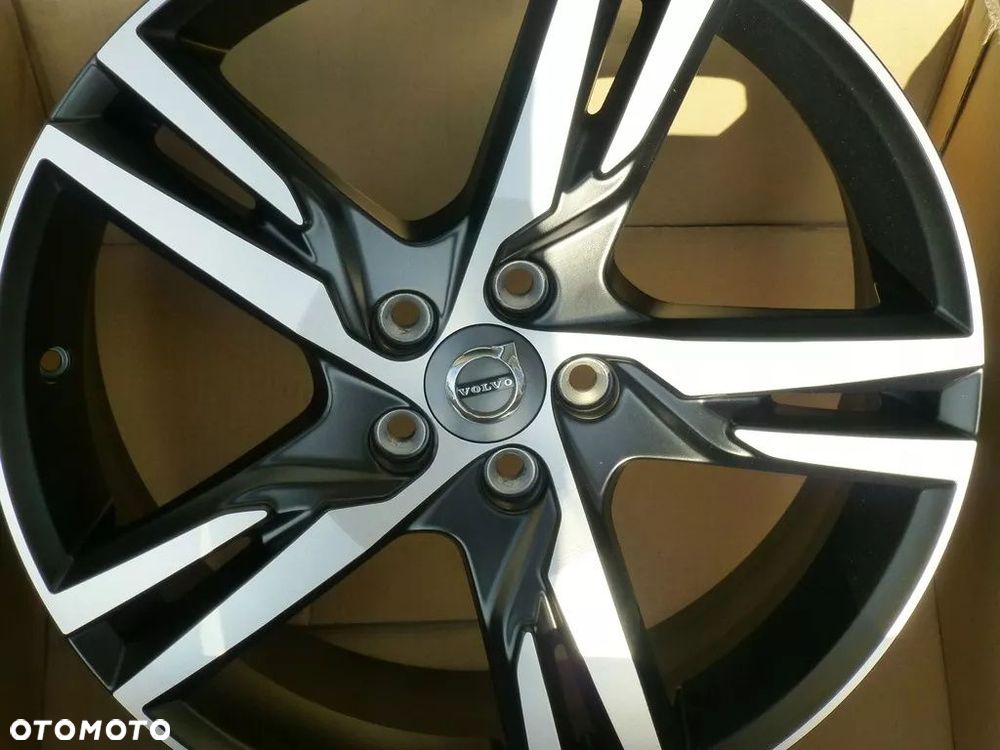 VOLVO XC60 V90 S90 S60 XC40 7,5X19 ET50,5 - 7