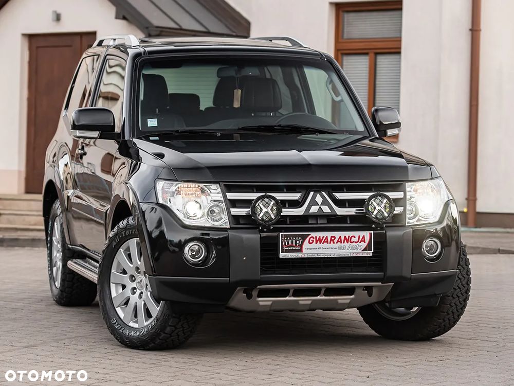 Mitsubishi Pajero 3.2 DI-D Automatik Intense - 1