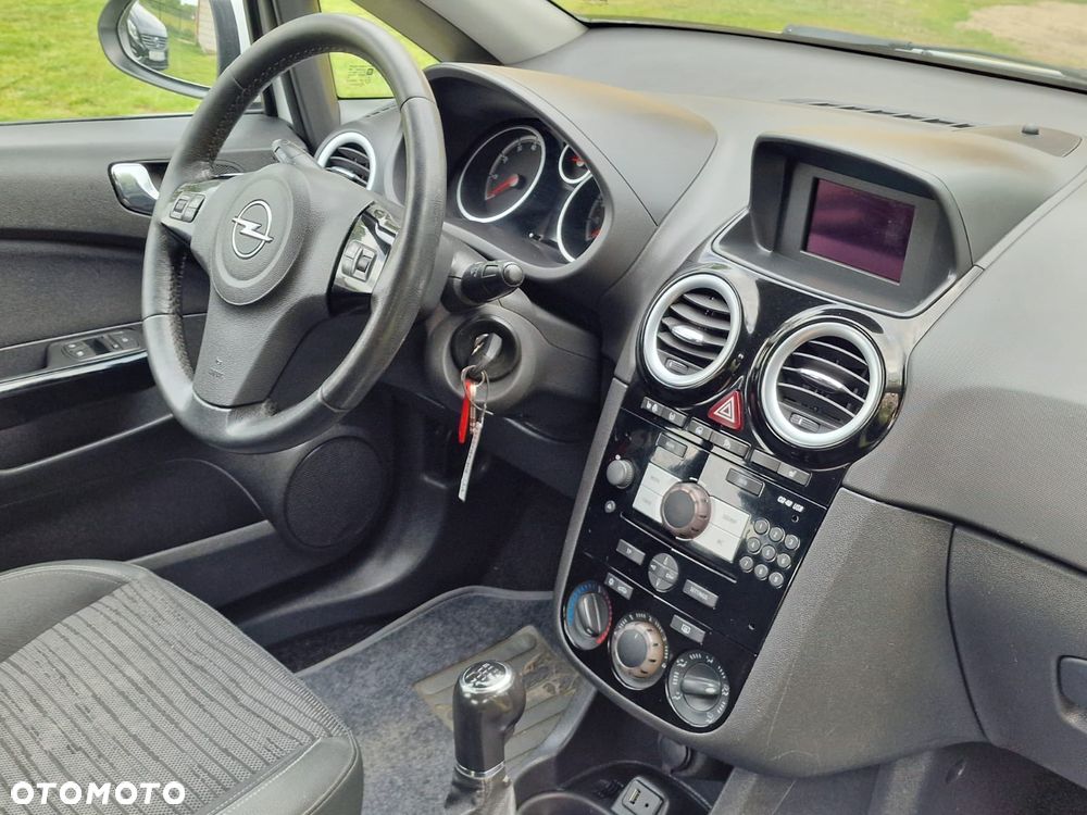 Opel Corsa - 7