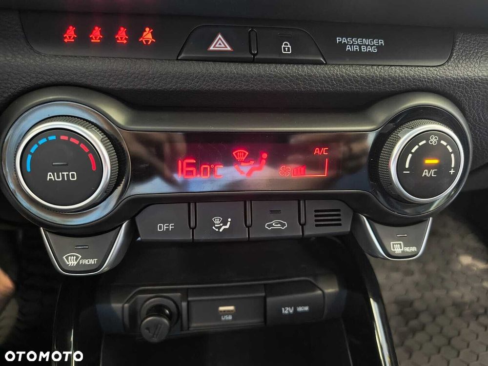 Kia Rio - 5