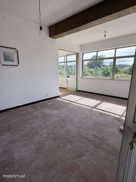 Apartamento T 2 renovado na Curia - Grande imagem: 5/10