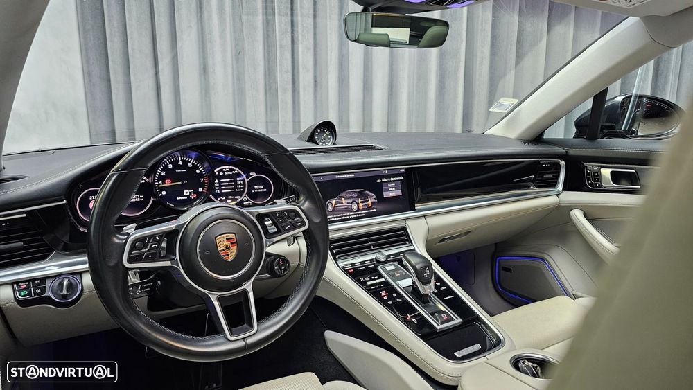 Porsche Panamera Sport Turismo 4 E-Hybrid Platinum Edition - 11