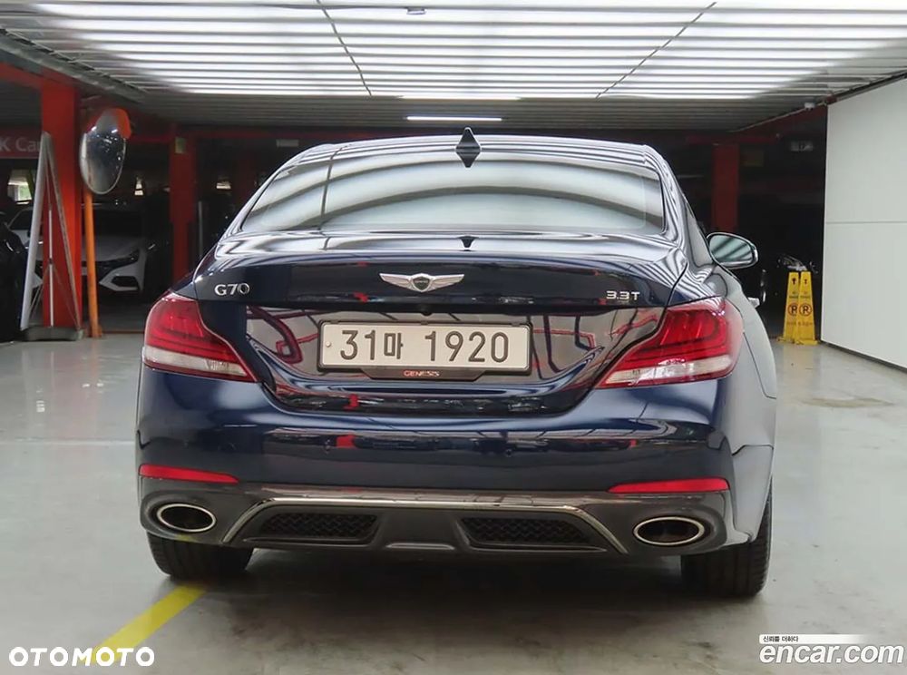 Genesis G70 - 4
