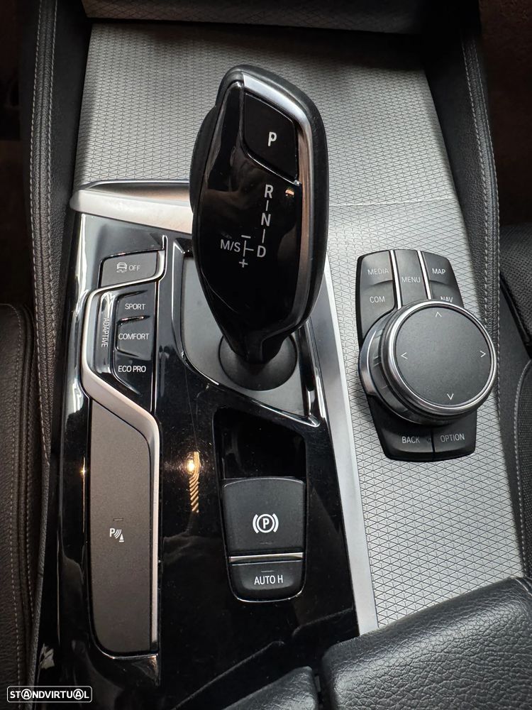 BMW 520 d Pack M Auto - 8