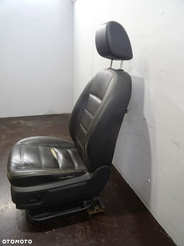 FORD KUGA MK1 08-13 2.0 TDCI 140KM FOTEL PRAWY LEWY PRZÓD PRZEDNI - 12