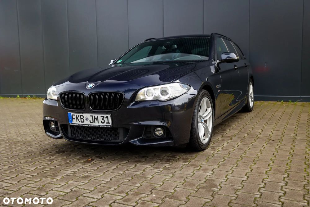 BMW Seria 5 520d M Sport - 8