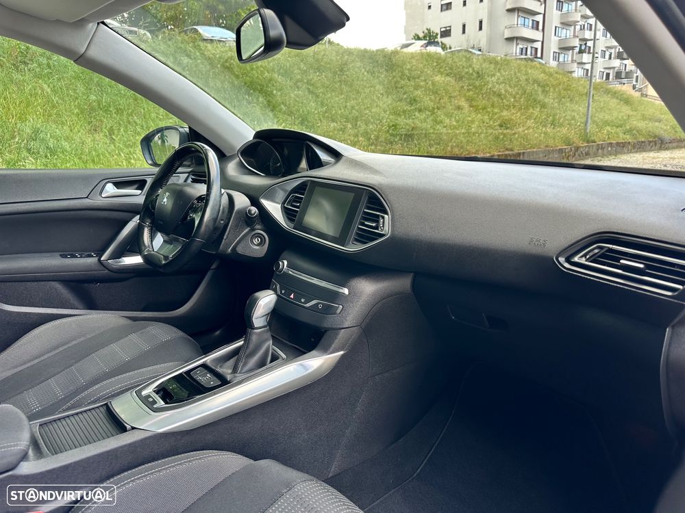 Peugeot 308 BlueHDi FAP 120 EAT6 Stop & Start Allure - 36