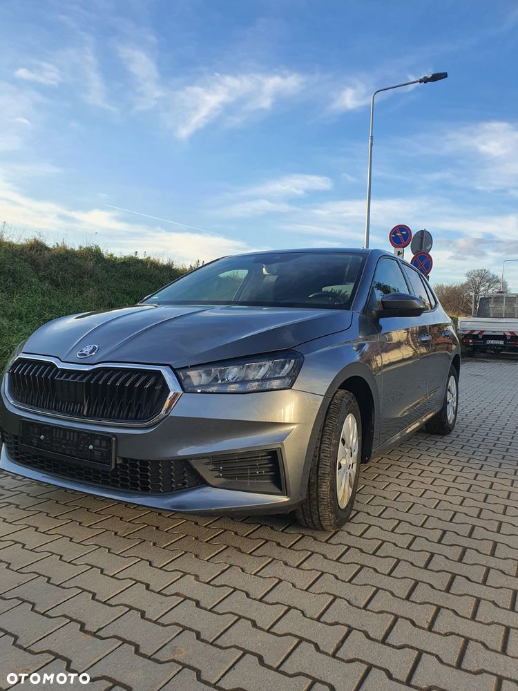 Skoda Fabia ver-1-0-tsi-ambition-dsg