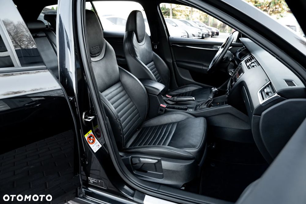 Skoda Octavia 2.0 TSI (Green tec) DSG RS - 25