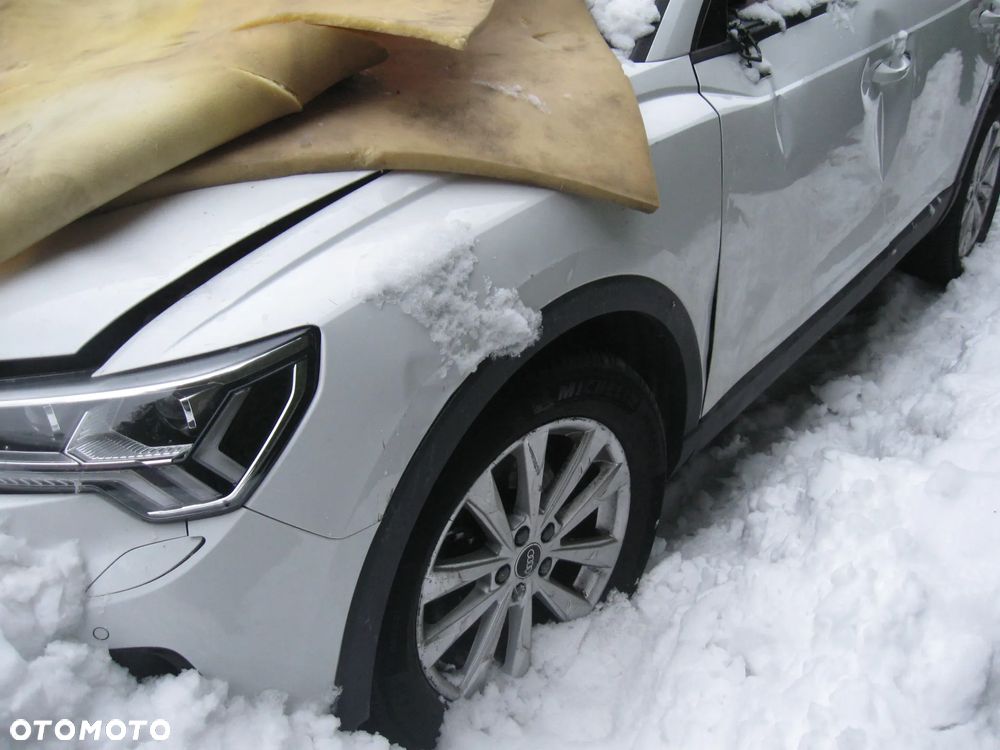 Audi Q3 35 TFSI S tronic - 6