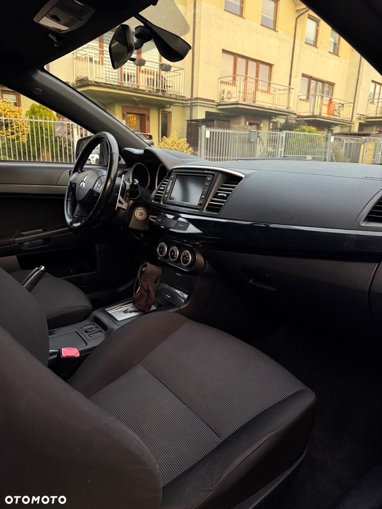 Mitsubishi Lancer 1.8 Instyle NAVI CVT - 9