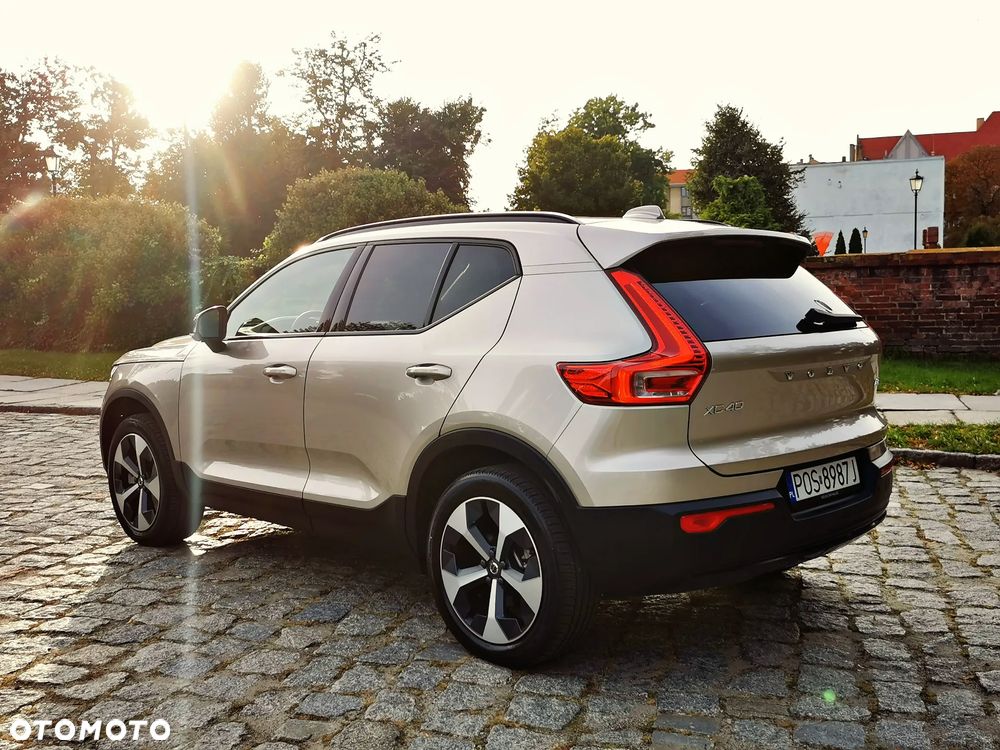 Volvo XC 40 B5 AWD Ultimate Dark - 8