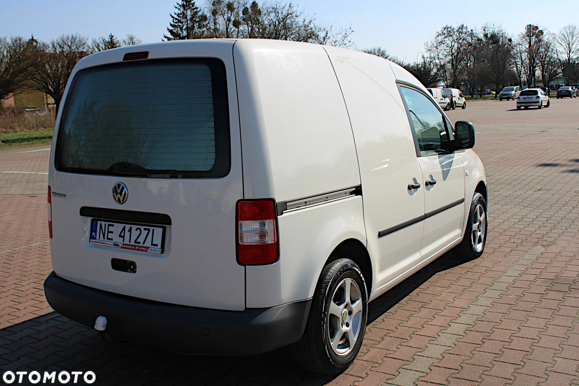Volkswagen Caddy - 10