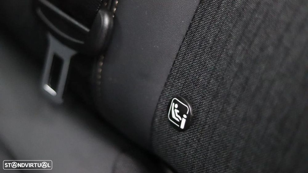 Peugeot 3008 1.5 BlueHDi GT Line EAT8 - 17