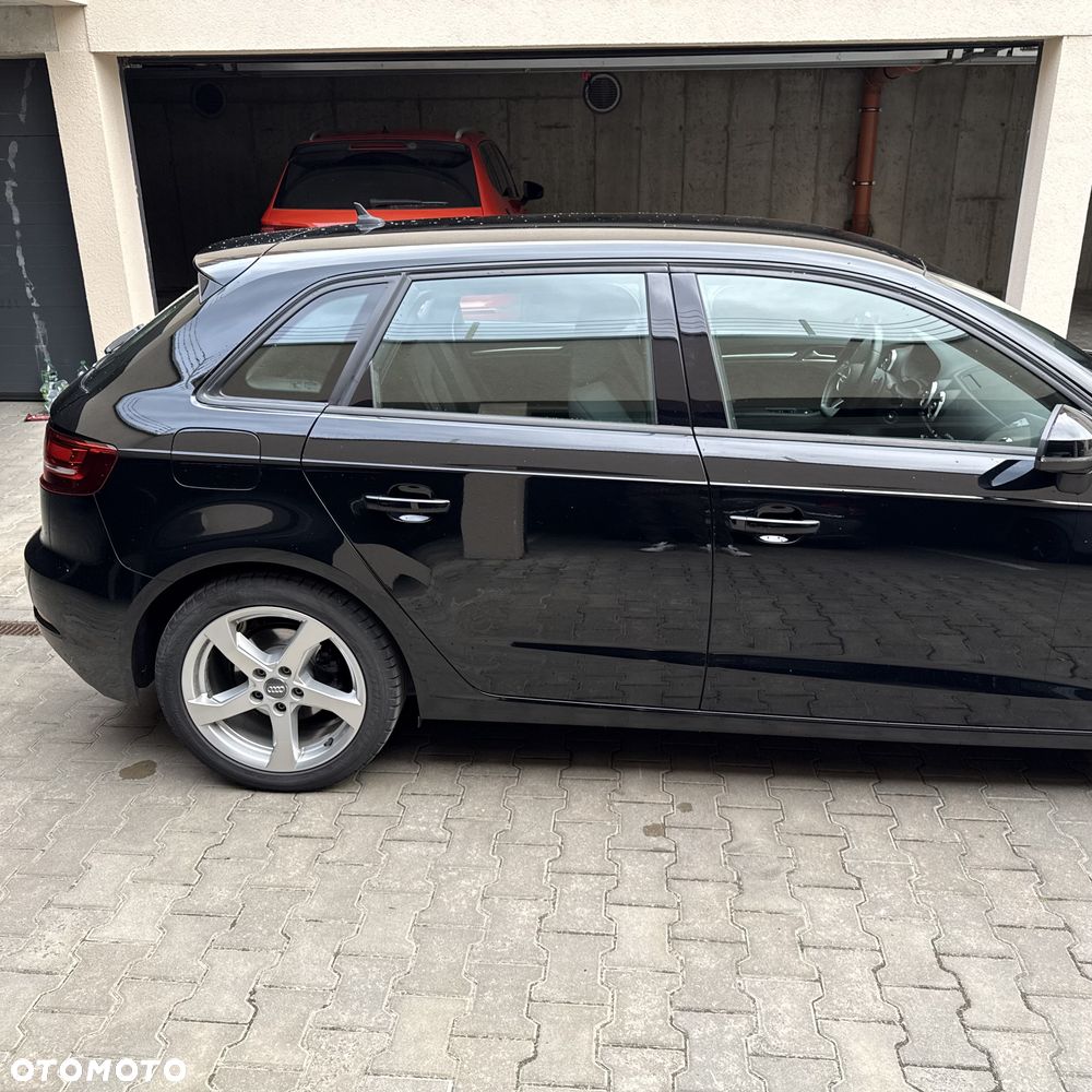 Audi A3 Sportback - 6