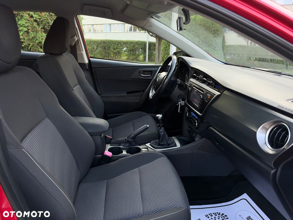 Toyota Auris 1.6 Valvematic Executive - 31