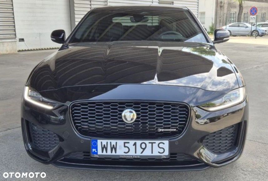 Jaguar XE 2.0 D180 R-Dynamic HSE - 5