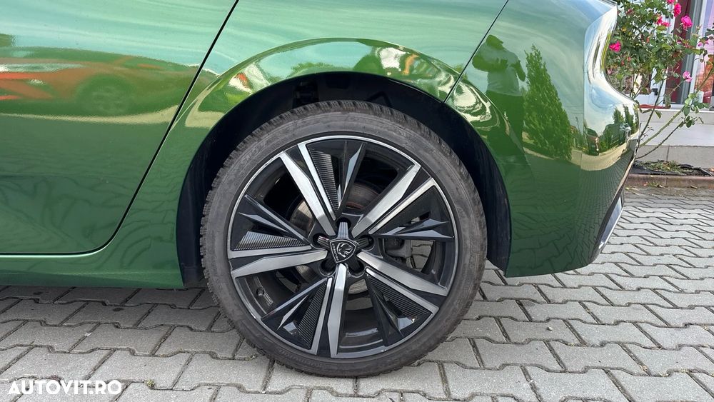 Peugeot 308 1.2L PureTech 130 S&S EAT8 GT - 16