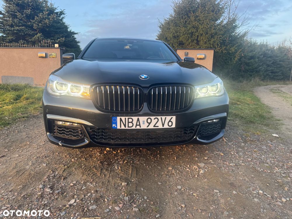 BMW Seria 7 740i - 10
