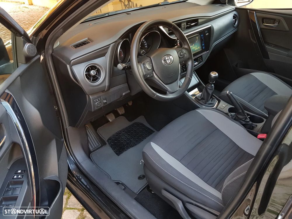 Toyota Auris Touring Sports 1.4 D-4D Comfort+Pack Sport - 12