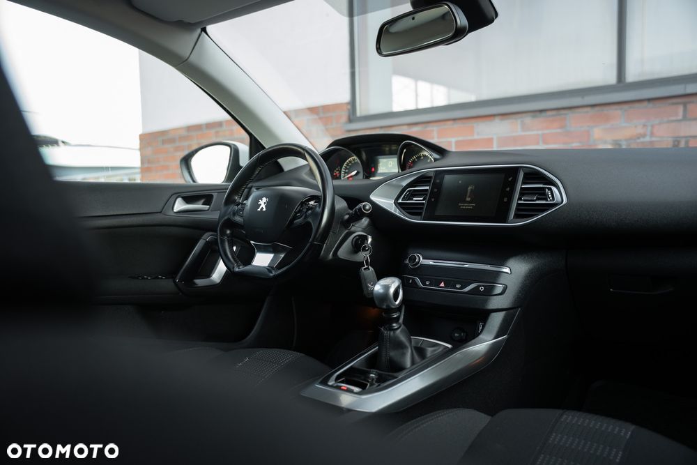 Peugeot 308 2.0 HDi Active - 29