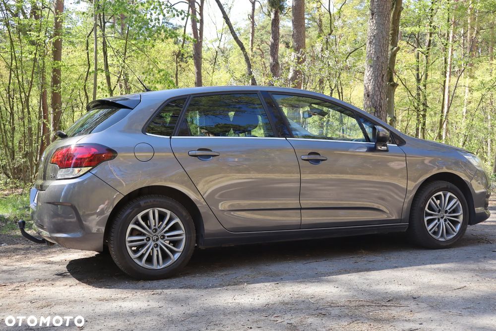 Citroën C4 PureTech e-THP 130 Selection - 3