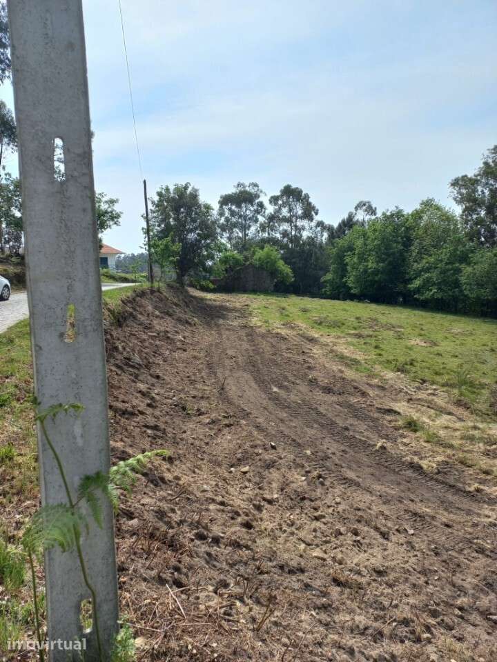 Terreno com Ruina com viabilidade construtiva em Escariz - Grande imagem: 3/17