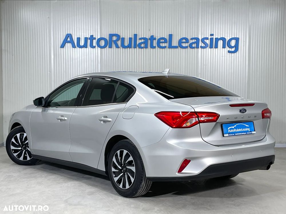 Ford Focus 2023 photo 4