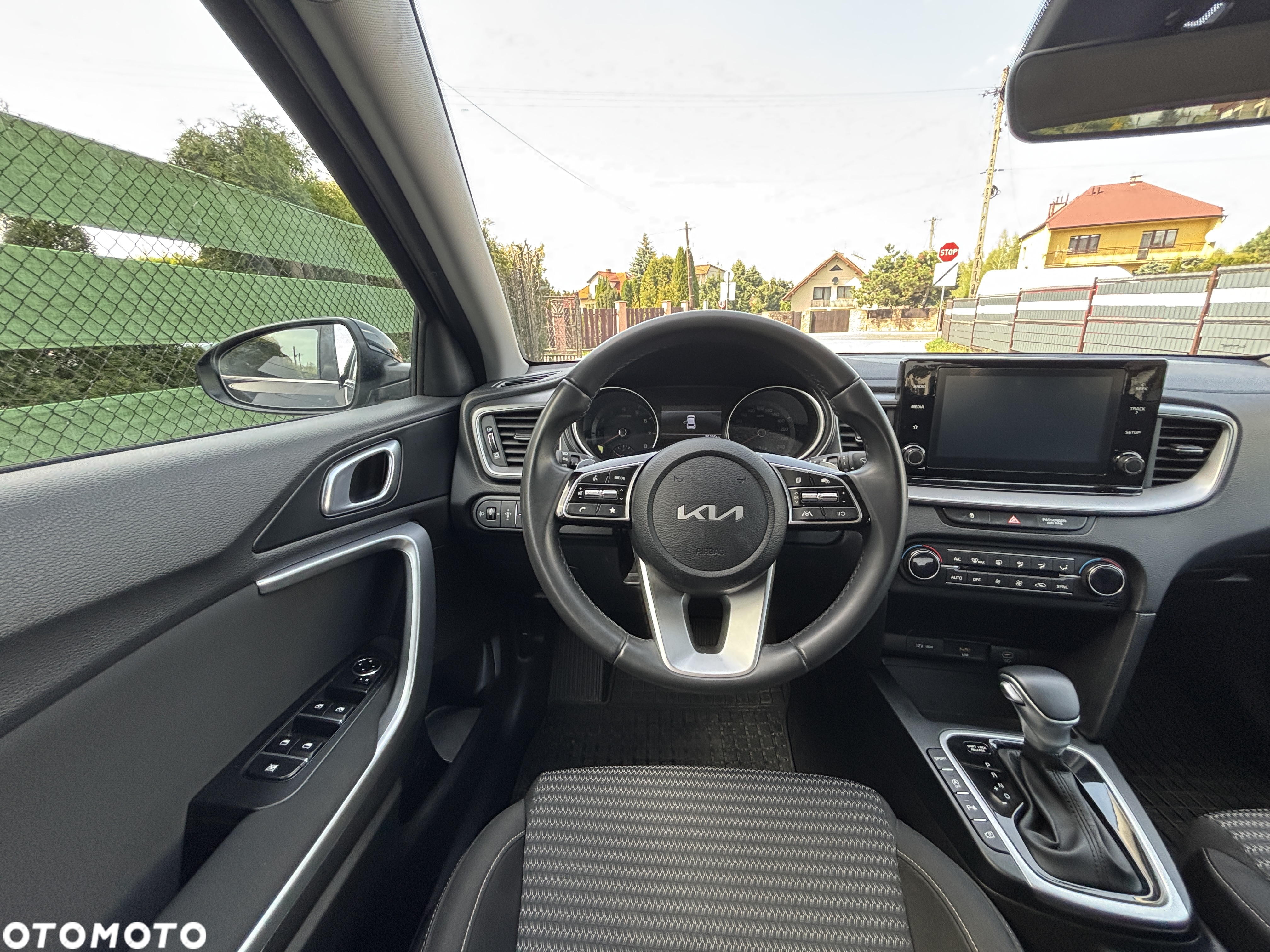 Kia XCeed 1.5 T-GDI Business Line DCT - 13