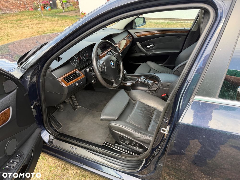 BMW Seria 5 520d - 8