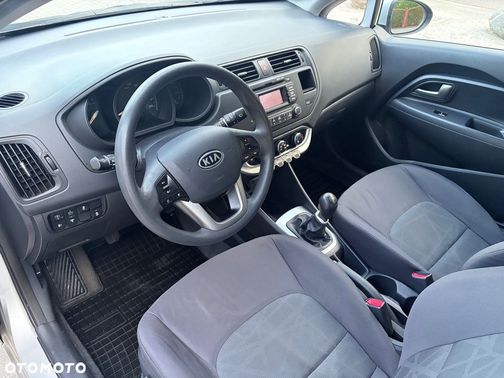 Kia Rio 1.1 crdi M - 7