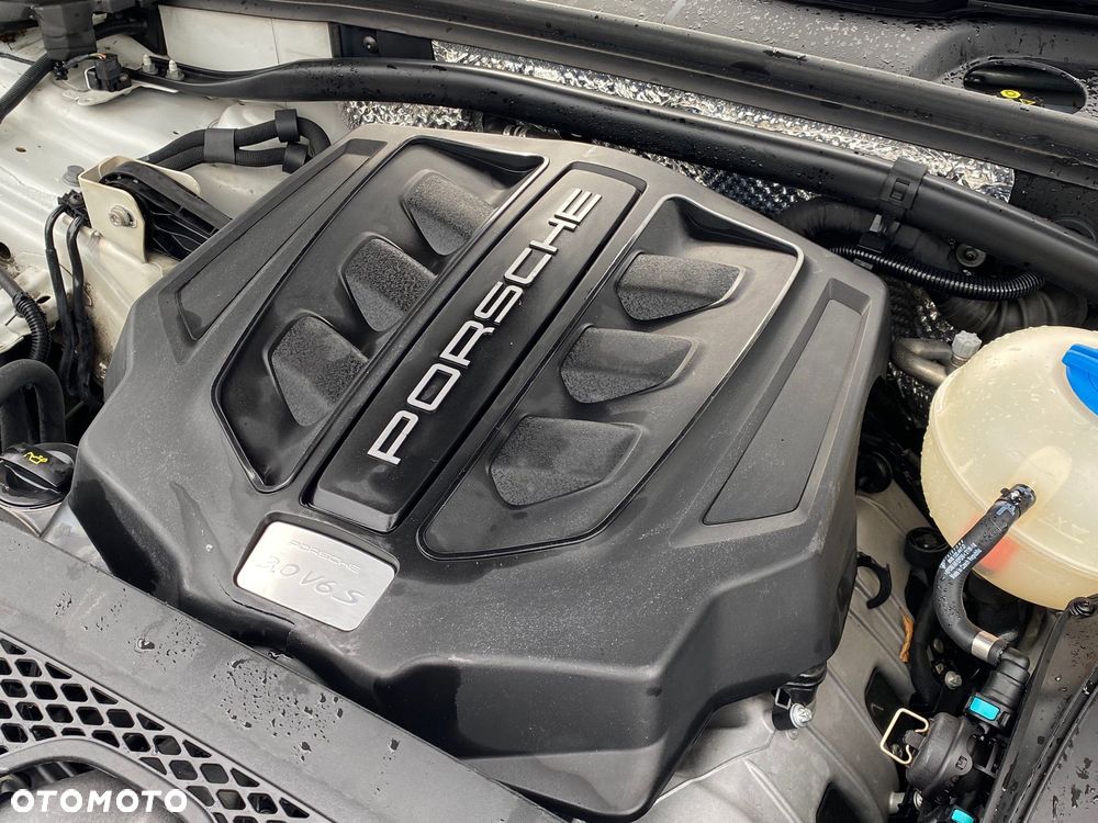 Porsche Macan S - 6
