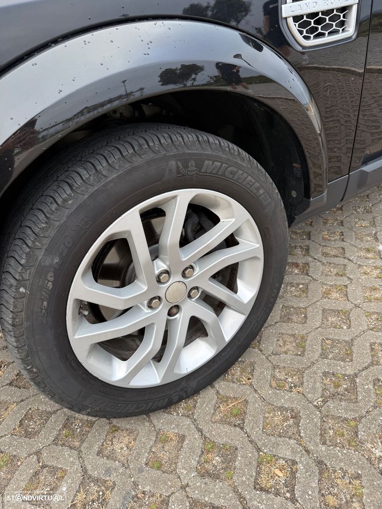 Land Rover Discovery SD V6 HSE - 16