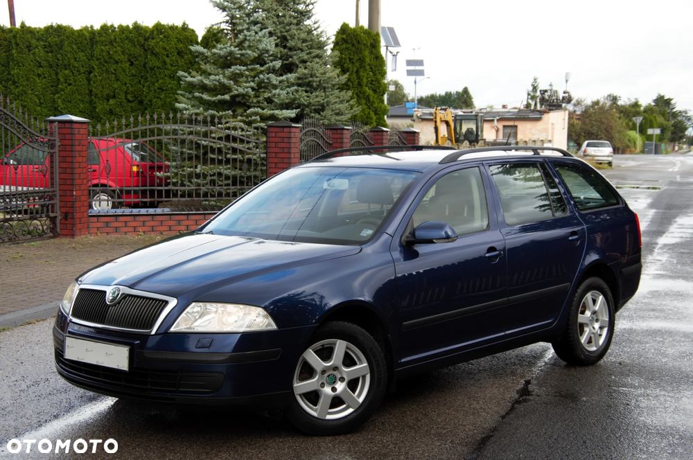 Skoda Octavia 1.6 Combi Selection - 23