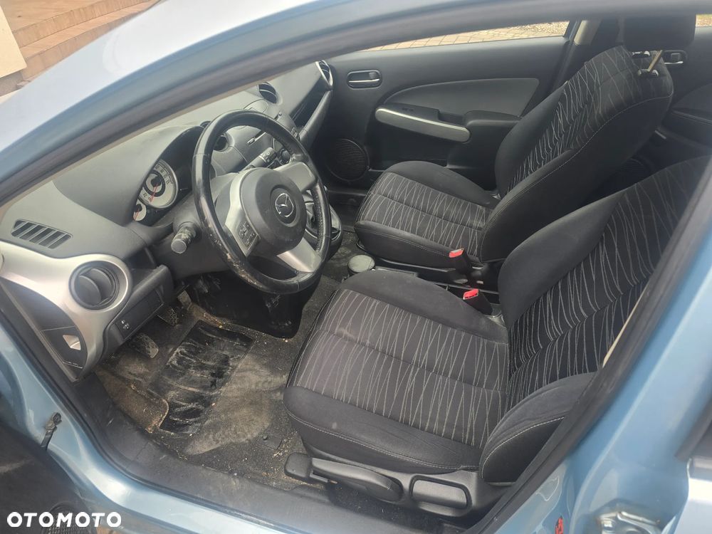 Mazda 2 1.3 Dynamic - 8