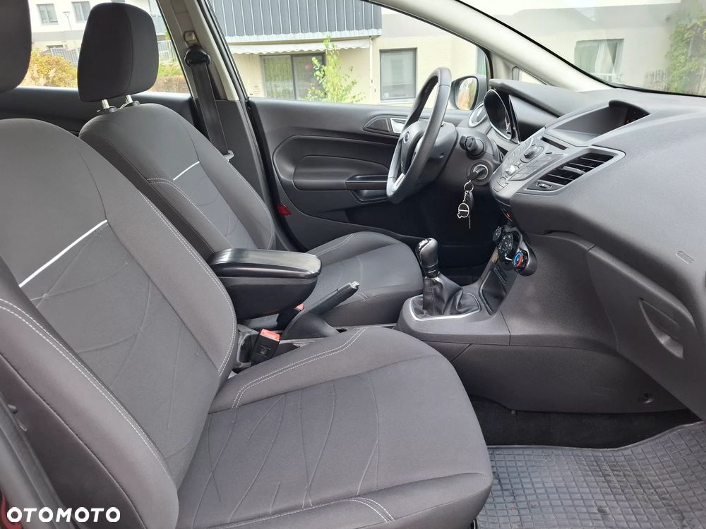 Ford Fiesta 1.4 Gold X EU5 - 7