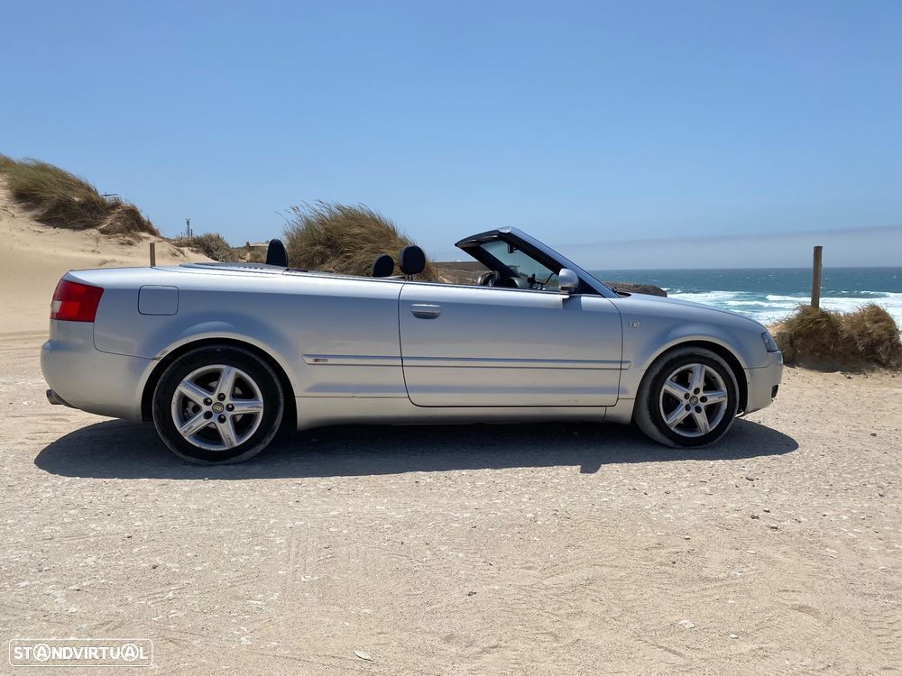 Audi A4 Cabrio 2.4 S-line - 11