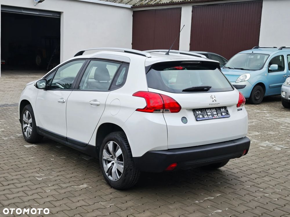 Peugeot 2008 1.6 VTi Style - 12