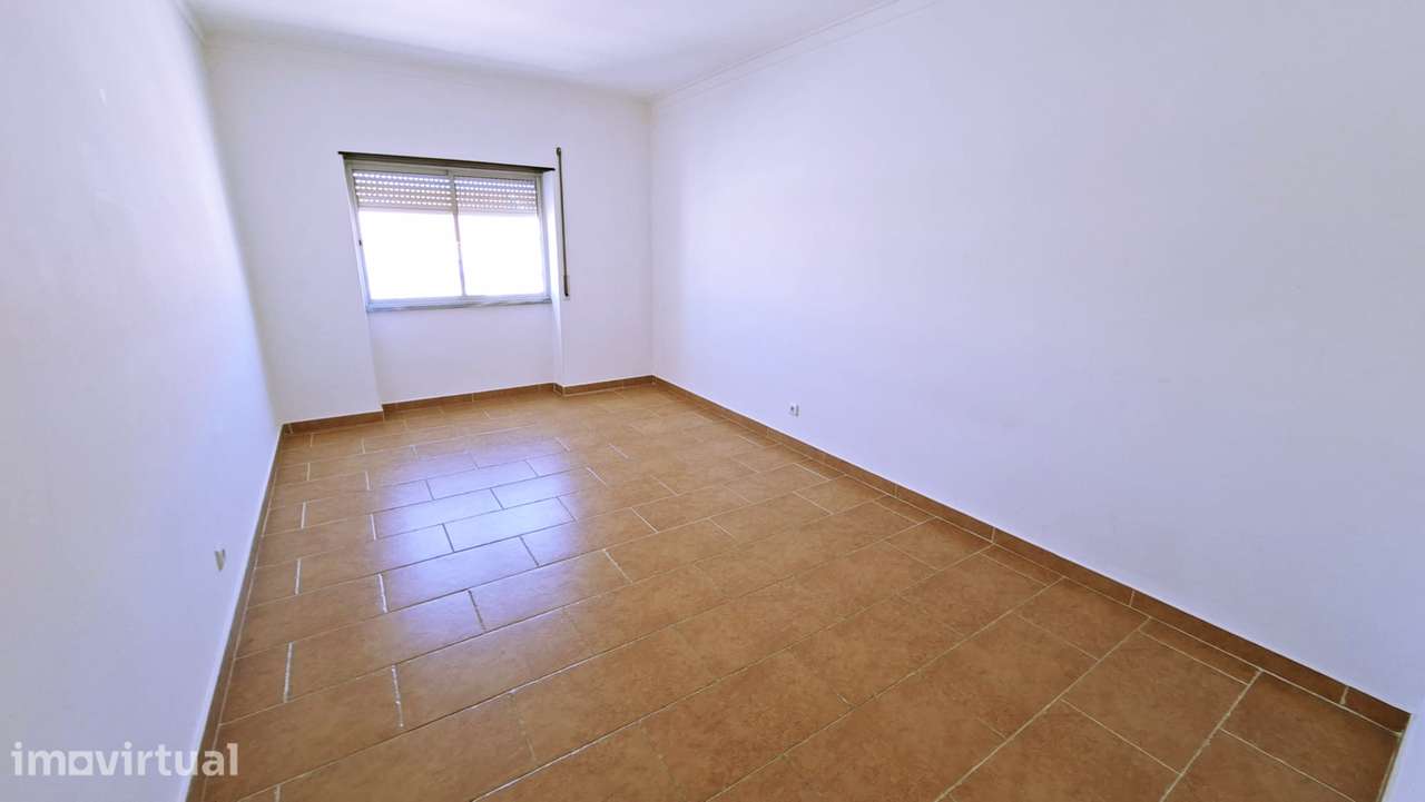 Apartamento T1 com 64m² no Barreiro - Grande imagem: 4/10