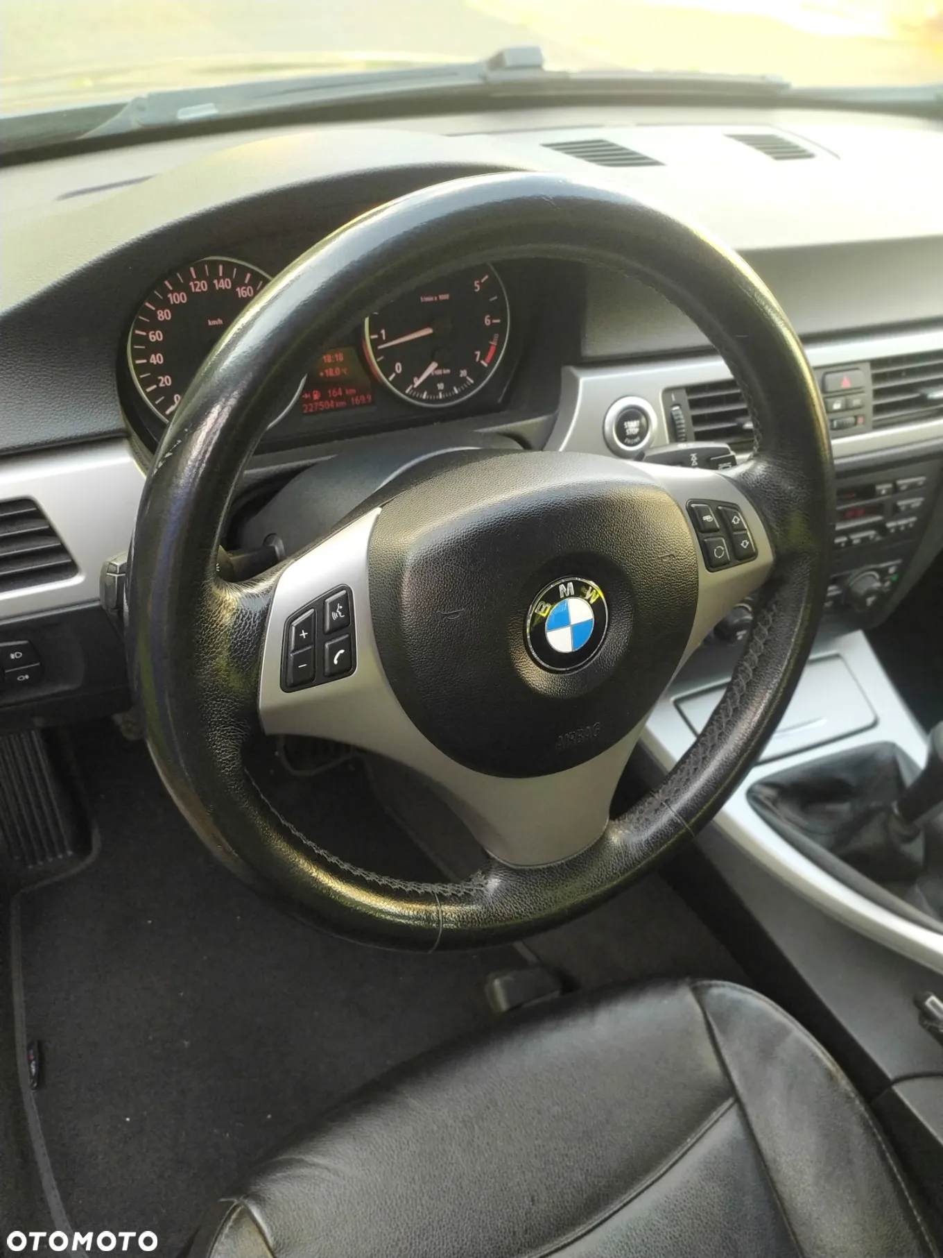 BMW Seria 3 320i - 23