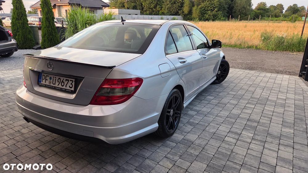 Mercedes-Benz Klasa C - 25