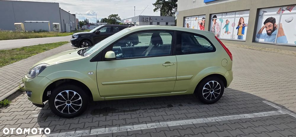 Ford Fiesta 1.3 - 4
