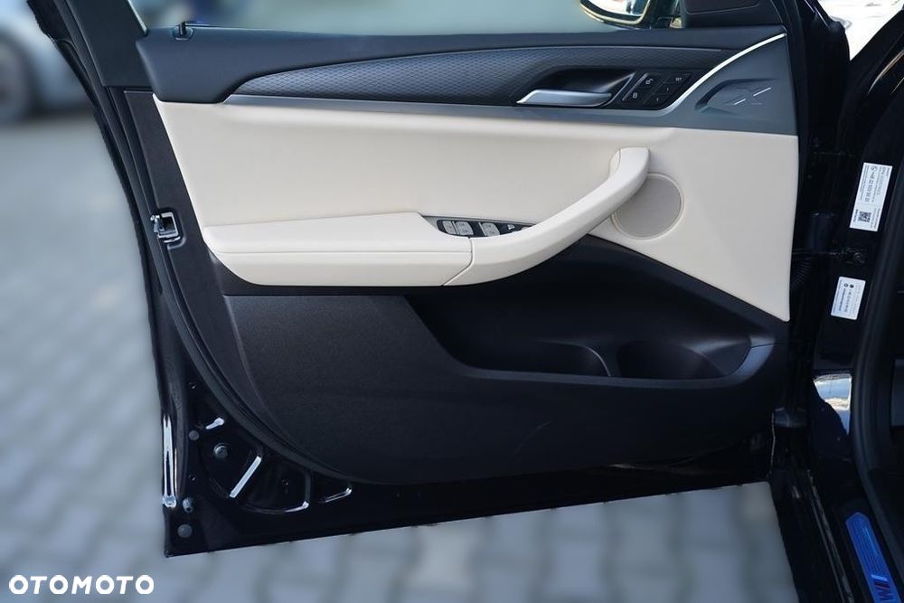 BMW X4 xDrive20d mHEV M Sport sport - 9