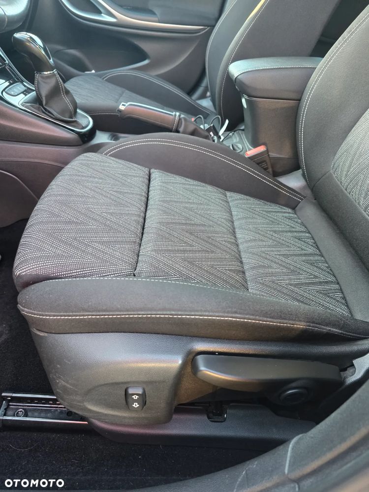 Opel Astra 1.2 Turbo Start/Stop 2020 - 11