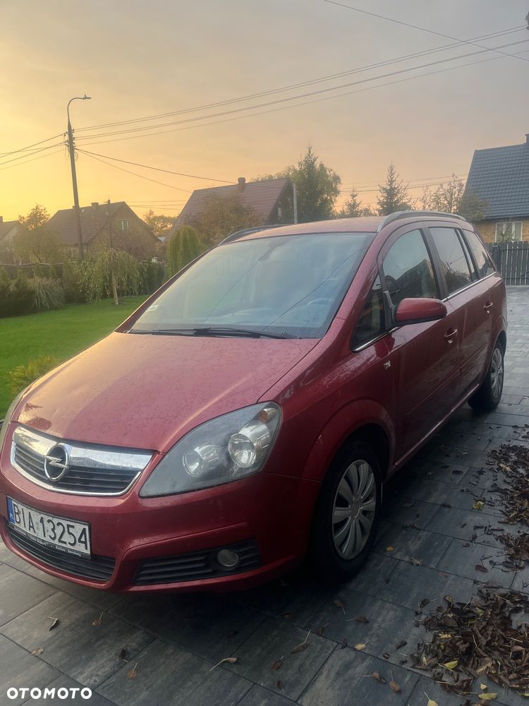 Opel Zafira 1.8 Essentia - 12
